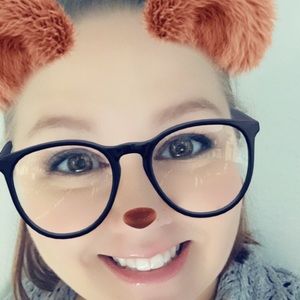 Meet your Posher, Tia